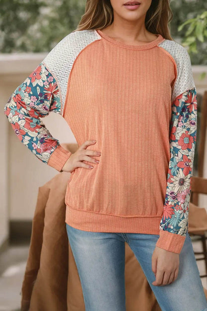 Exposed Seam Round Neck Blouse Trendsi 00877e11d4fc44b6a21fc19024604987-Max