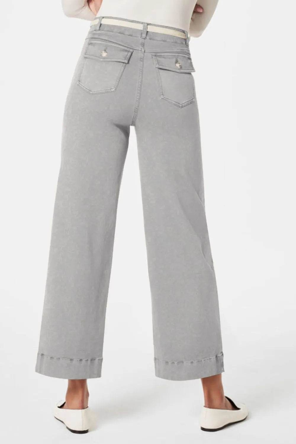 High Waist Jeans with Pockets Trendsi 017ed89b-09f4-4e86-a9c6-abcee4d6e201-Max
