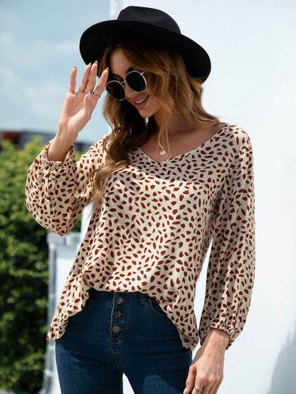Printed V-Neck Balloon Sleeve Blouse Trendsi 04256de34c6c412497a6ef34072a94e2-Max