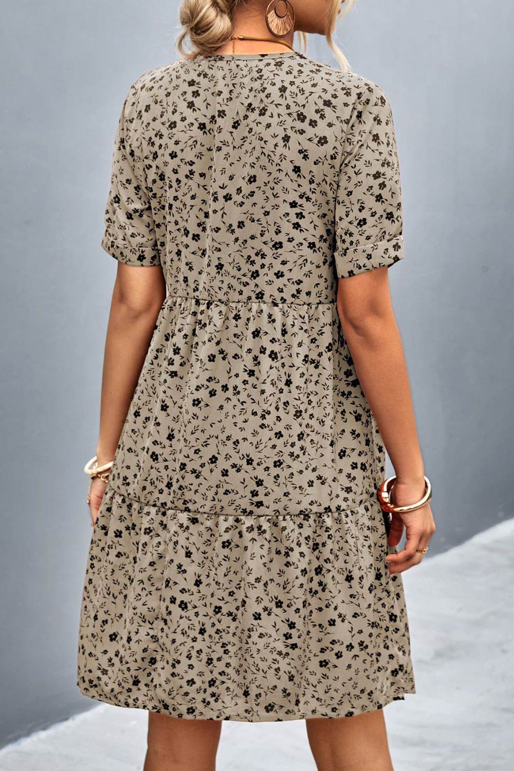 Ditsy Floral Empire Waist Plunge Short Sleeve Dress Trendsi 05f2cdd20e2b4732ac241b066ea4c858-Max