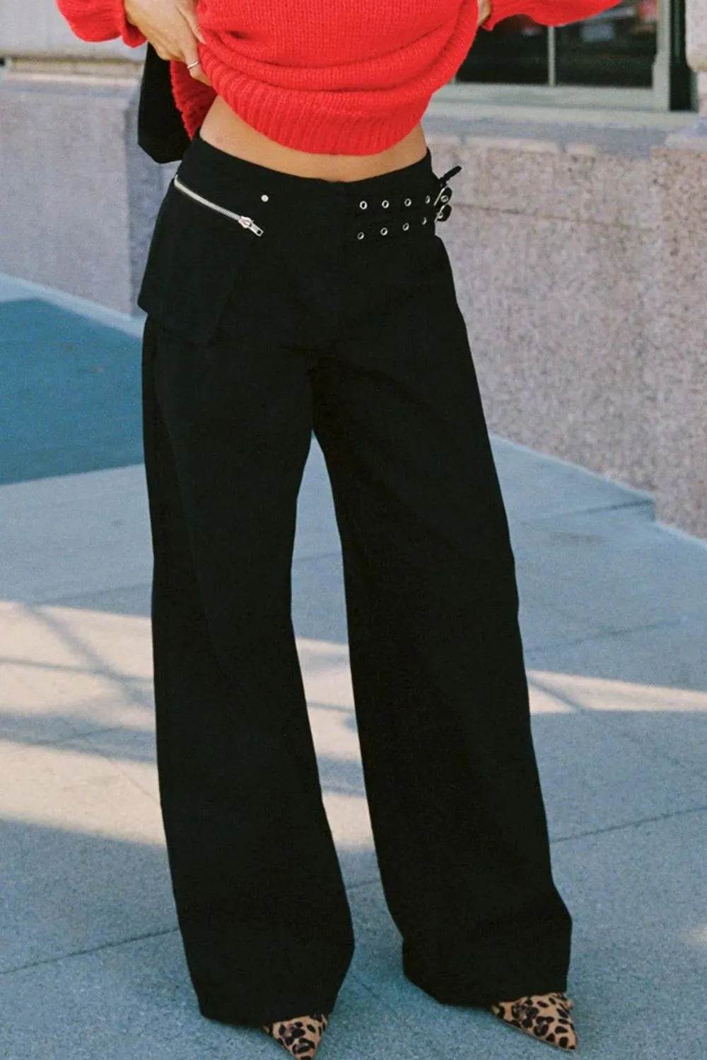 Wide Leg Jeans with Pockets Trendsi 0761751b-a57d-4f7a-a9c4-adbac9510b7d-Max