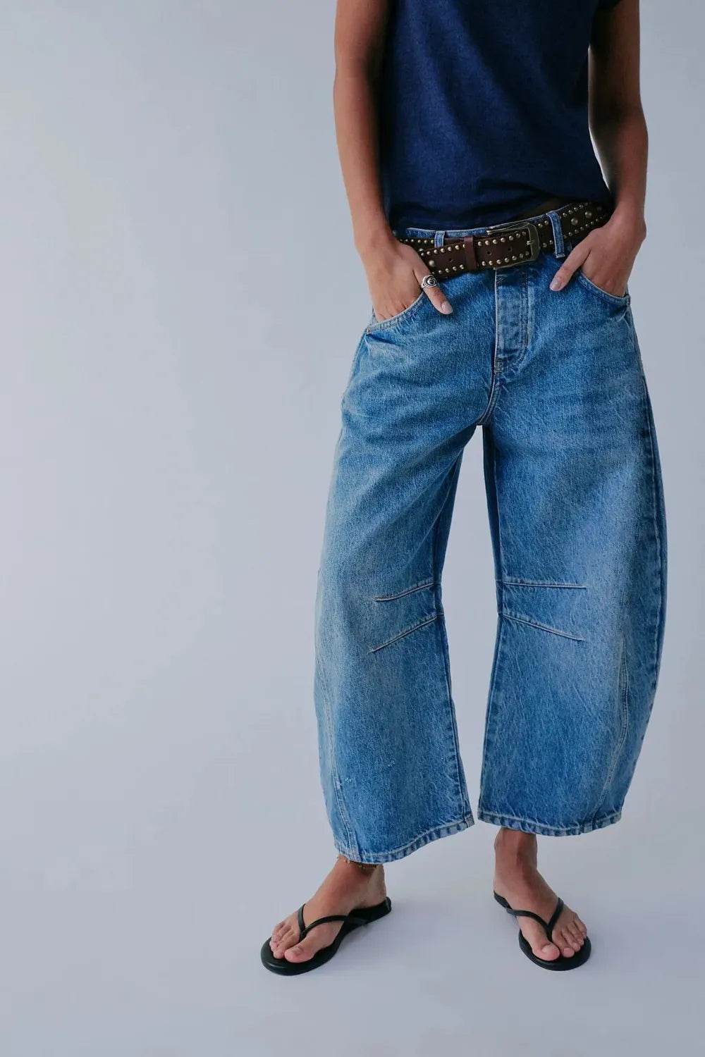 Wide Leg Jeans with Pockets Trendsi 07d667ce-b500-48b8-aaa2-184524fa7ec1-Max