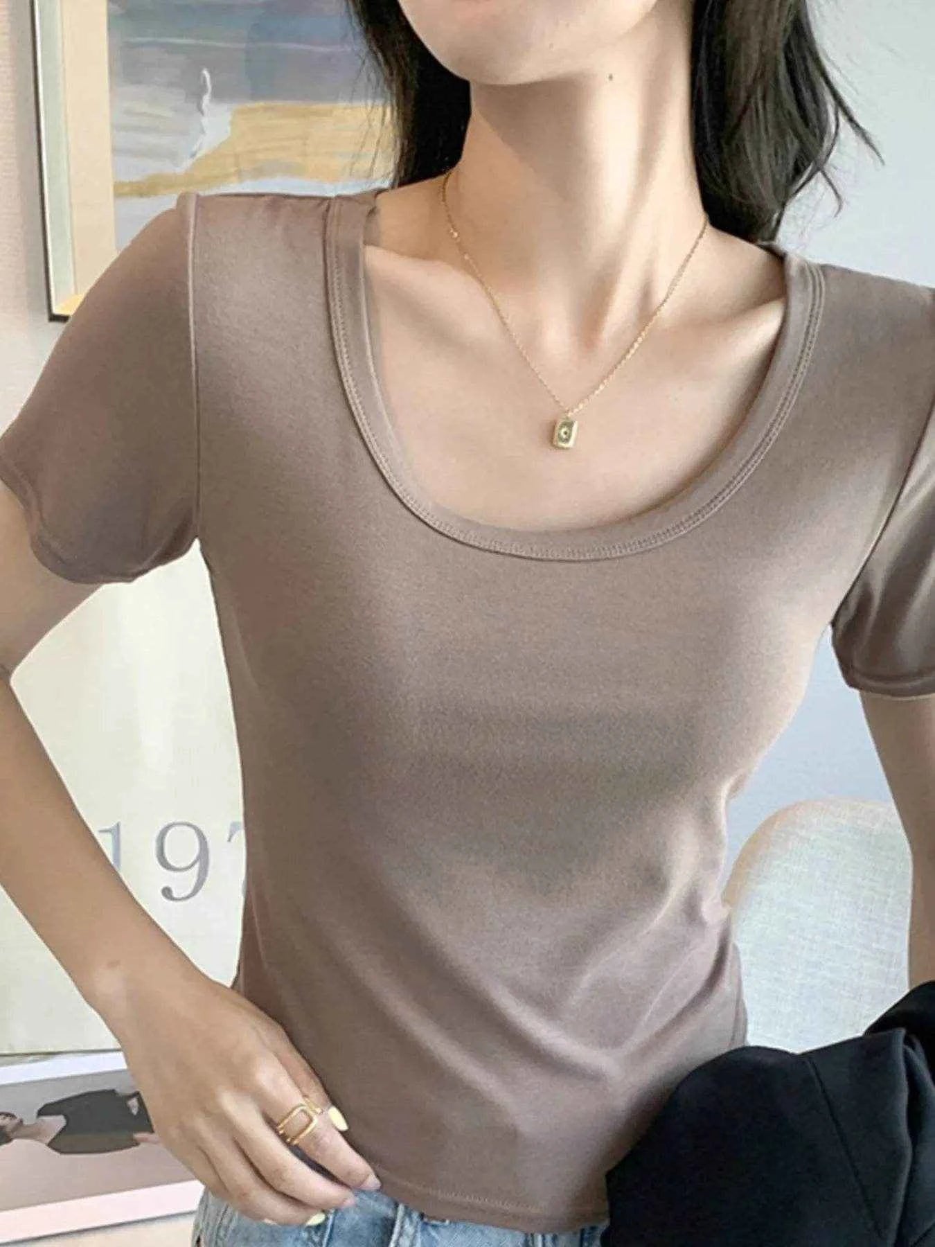 Plus Size Round Neck Short Sleeve T-Shirt Trendsi 08407f21-18ca-4e7b-9ec4-2ea26220c7f8-Max-Origin