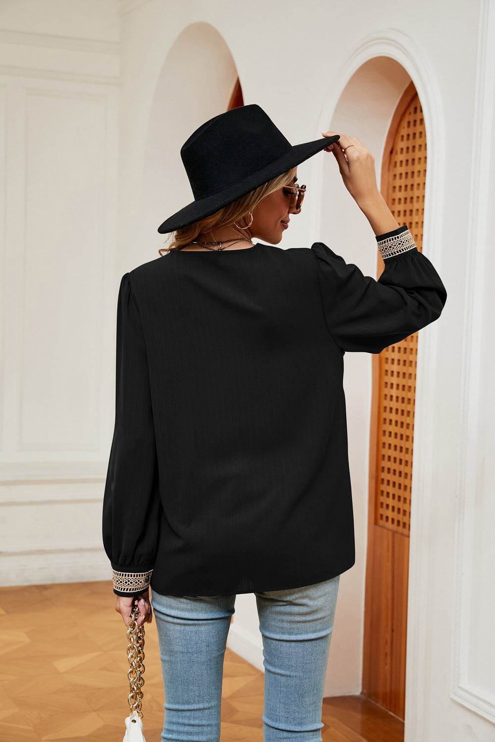 Contrast Puff Sleeve Blouse Trendsi 0b87c92570794a9ca0d030f989e09ff4-Max