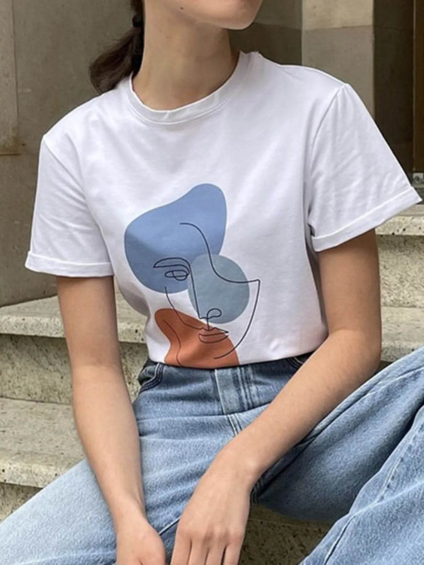 Abstract Face Graphic Casual Round Neck T-Shirt Trendsi 0c2c183f-5ba9-46e9-a875-c658c152e657-Max-Origin