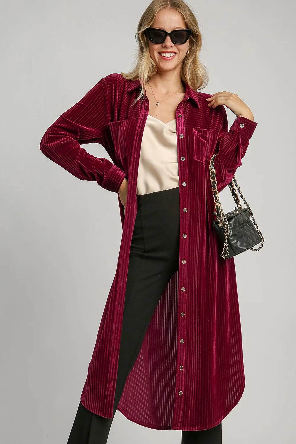 Umgee Texture Curved Hem Button Down Shirt Dress Trendsi 0d2699c1-c733-4ed8-a894-462ab55504a1-Max