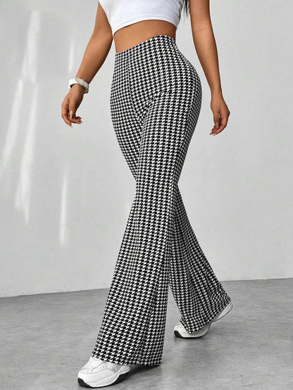 High Waisted Flare Pants Black And White Plaid Trendsi 0e001e0c-0042-42cb-a34e-6384f9648747-Max-Origin