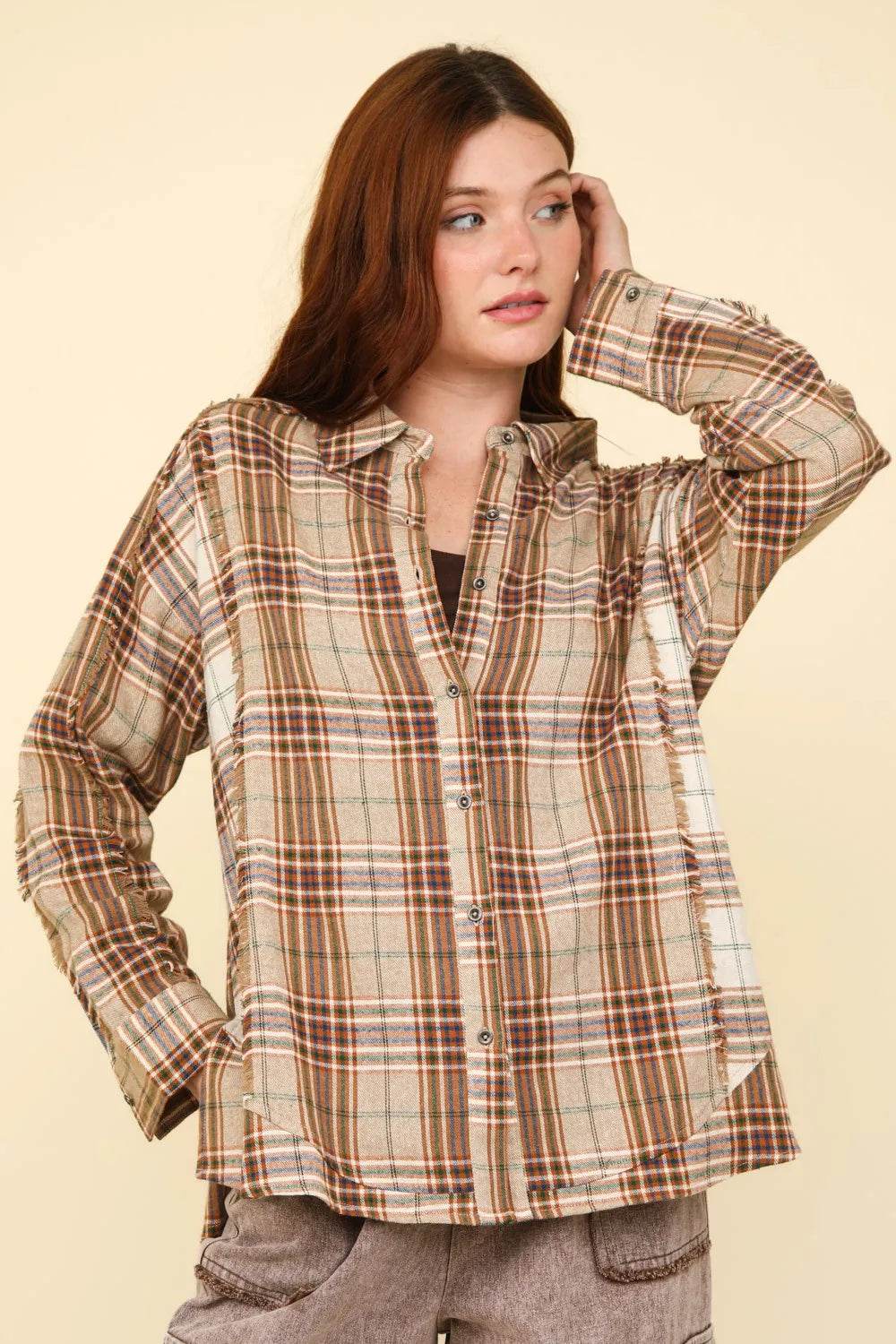 VERY J Contrast Plaid Raw Detail Shirt Trendsi 0e073fbb-0126-410a-ba6f-975889241769-Max