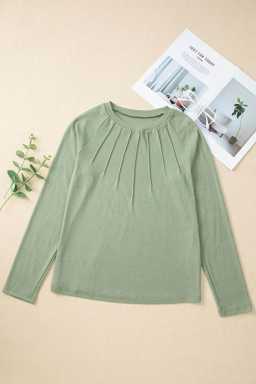 Texture Round Neck Long Sleeve T-Shirt Trendsi 0f183a0d-fd3b-4578-82fa-c19d9d2500b6-Max-Origin