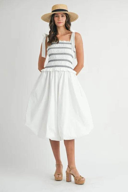 MABLE Smocked Bodice Bubble Midi Dress Off White Trendsi 0f18436cfaae4802a256906a9214416c-Max-Origin_70b4f994-3f42-4080-baa3-101fac803424