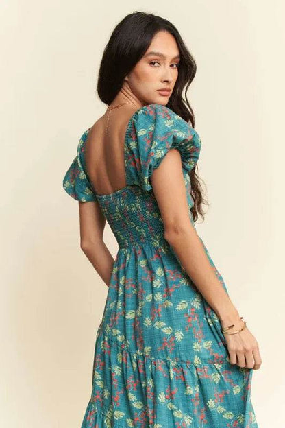 Davi & Dani Lightweight Sweetheart Neck Textured Tiered Maxi Dress Trendsi 129f2ee2aa7246b9b113a67a3f36571c-Max-Origin