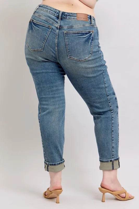 Judy Blue Full Size Mid Rise Vintage Wash Double Roll Cuff Boyfriend Jeans Plus Size Trendsi 130bf1c0-cb87-4a74-ab7e-2c00e8403409-Max-Origin