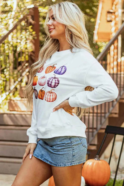 Pumpkin Graphic Long Sleeve Sweatshirt Trendsi 133b0155-5b9a-4ee7-8217-3c08505eb221-Max