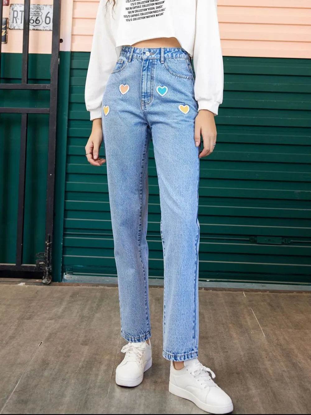 Heart Straight Leg Jeans with Pockets Trendsi 14478ac2-cfe8-4fd8-a77b-0d62fabd0c91-Max