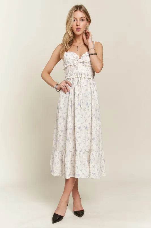 ADORA Smocked Floral Sweetheart Neck Cami Dress Trendsi 160d30dc-843f-48cc-a3eb-e89892b06c2f-Max