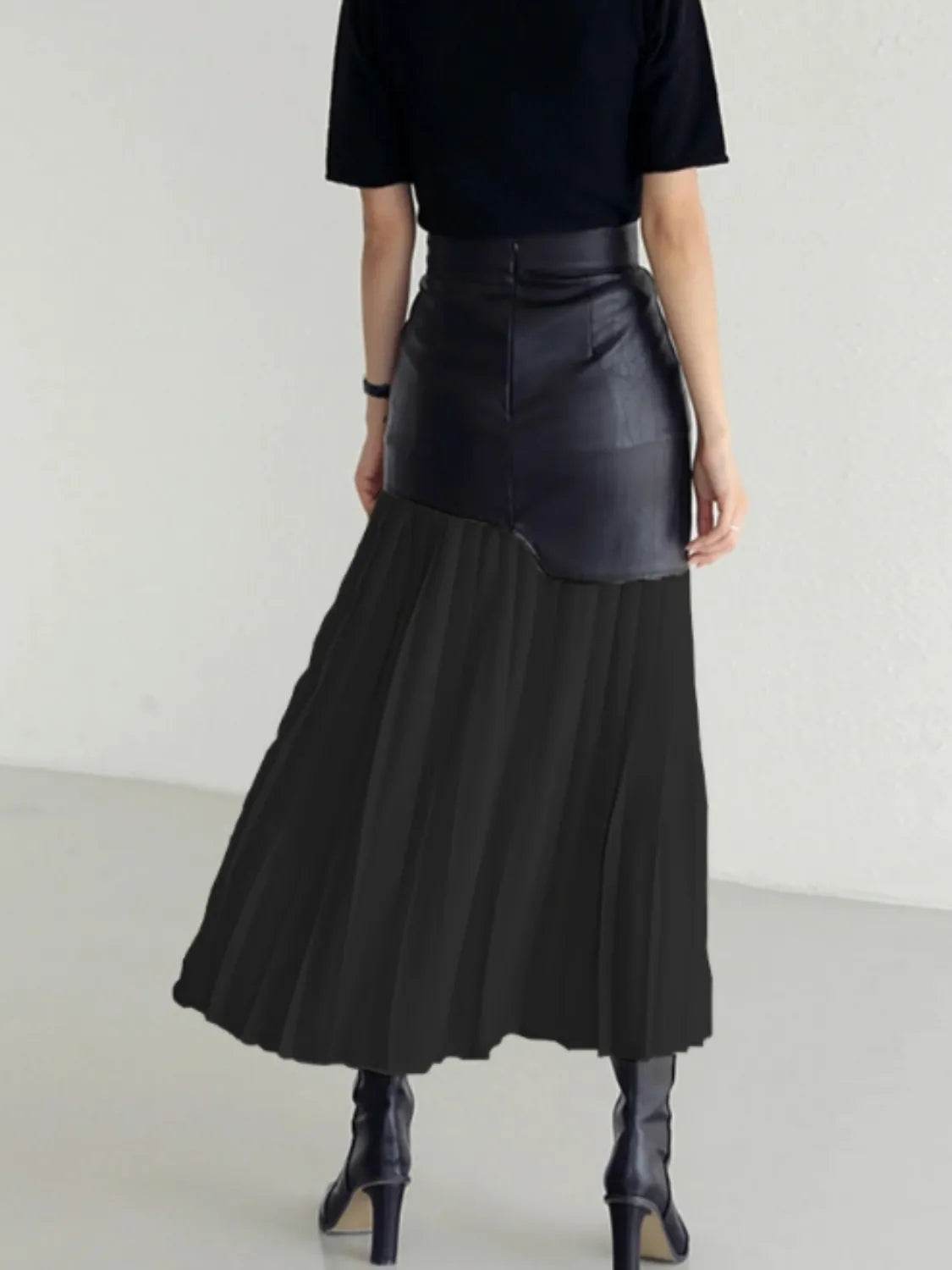 Patchwork Contrast Pleated Skirt Trendsi 162c63e4-0427-476b-a3cc-811910bb9b11-Max-Origin