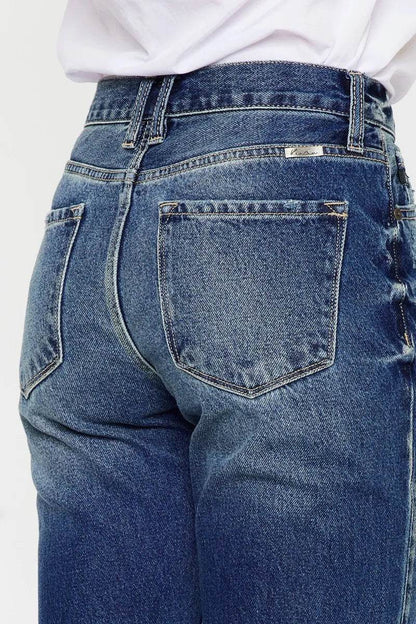 Kancan High Rise Distressed Mom Fit Jeans Trendsi 165d08b9643c42069bd39b8d039822e8-Max-Origin