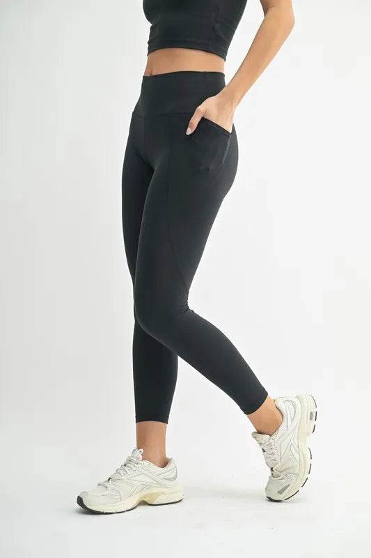 MONO B Venice Cloud Light Sculpt High-Waisted Leggings Trendsi 1683adf24d804ce4a85c9439baad41ea-Max-Origin