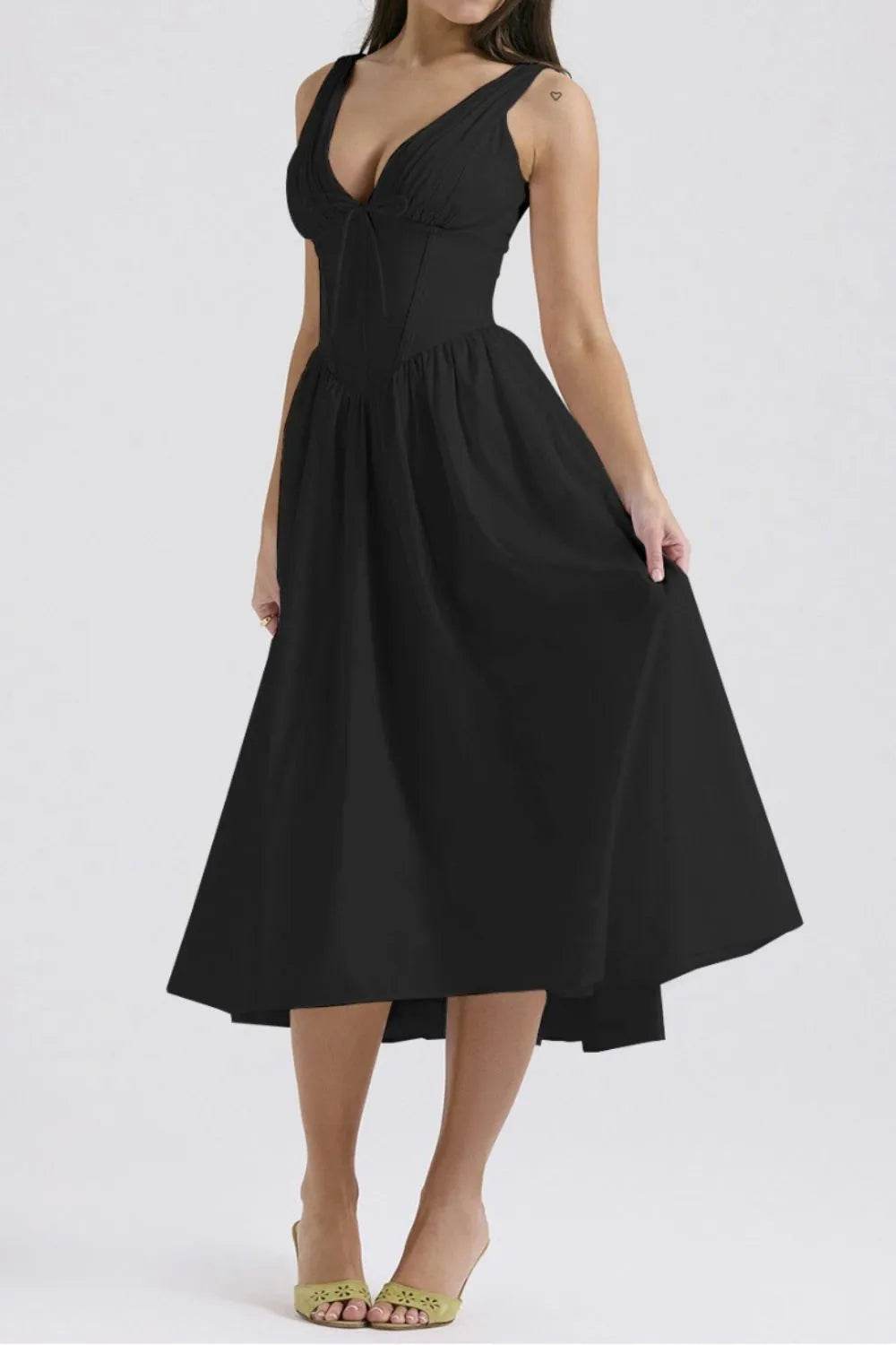 Ruched V-Neck Sleeveless Dress with Pockets Trendsi 16d16892-2738-4f9b-a45f-41ec929a2d30-Max-Origin