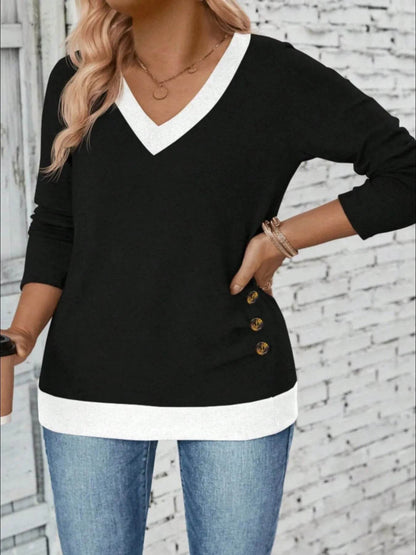 Plus Size V-Neck Contrast Trim T-Shirt Trendsi 18c17ee2-50b1-4cdf-8e94-43fd47f18590-Max-Origin