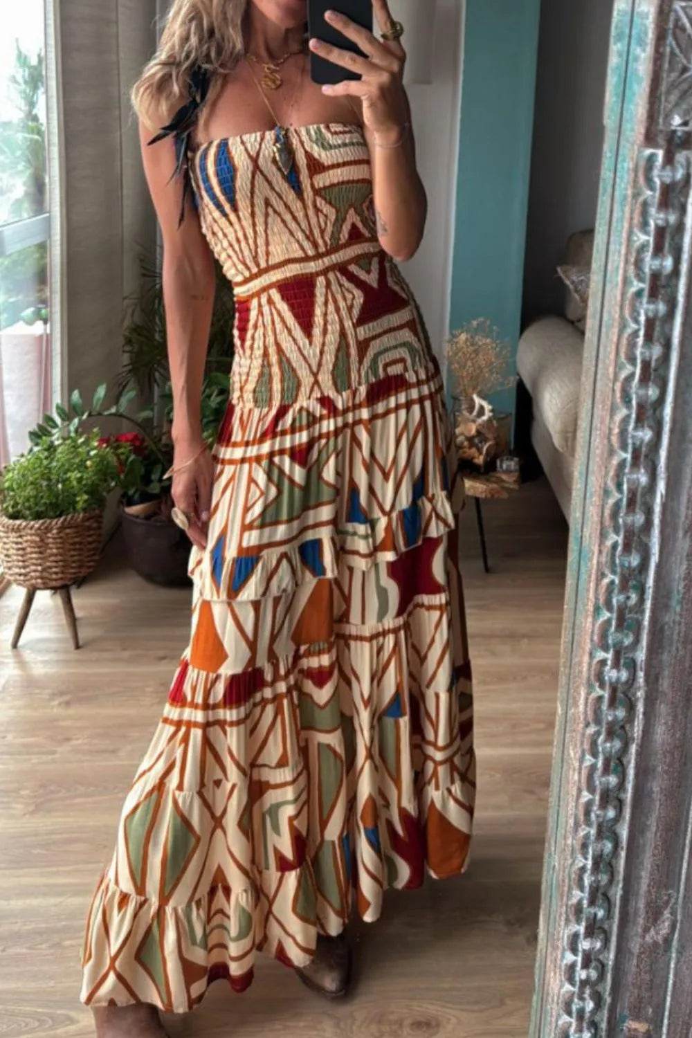 Smocked Printed Tube Dress Trendsi 18e98bb7-60c0-4881-8cdf-6f2de396a294-Max-Origin