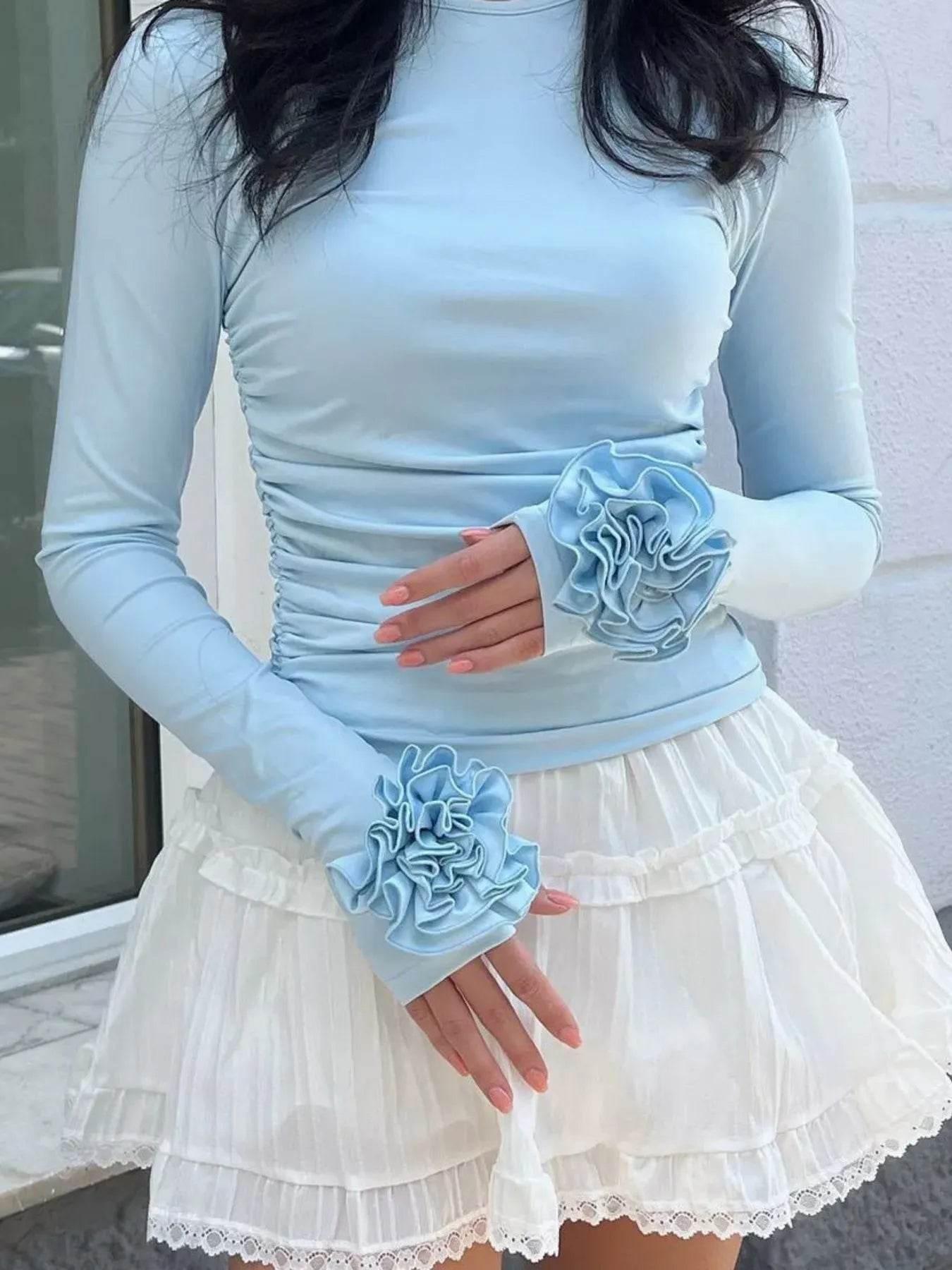 Flower Round Neck Long Sleeve T-Shirt Light Blue Trendsi 193aeb34-b4e2-46b4-adec-3ca33dc1695d-Max-Origin