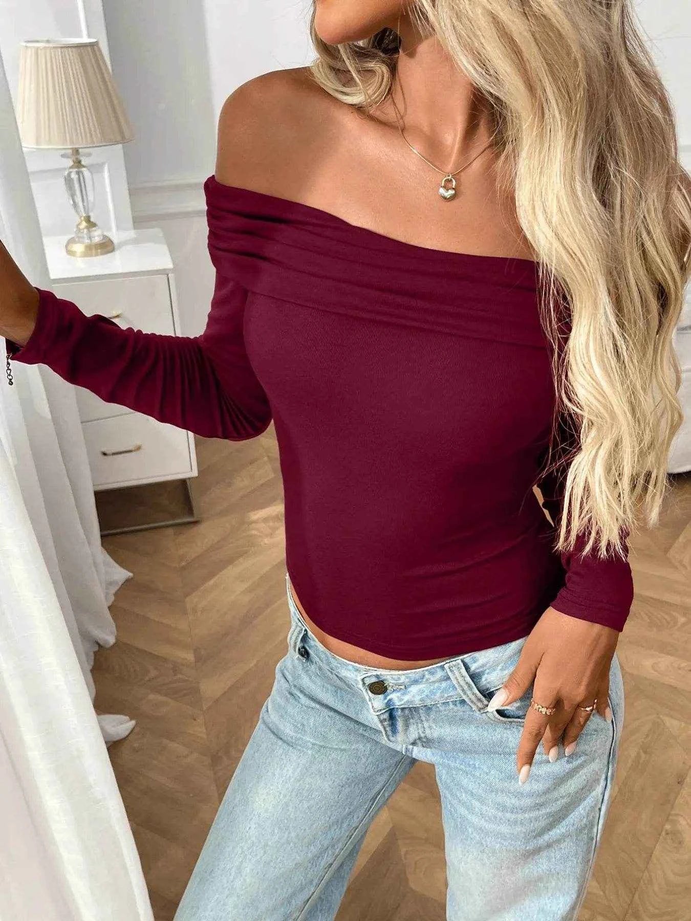Off-Shoulder Long Sleeve Fitted T-Shirt Trendsi 1a8d6b1b-a870-49ec-a75c-2b75d5a0a9cf-Max-Origin
