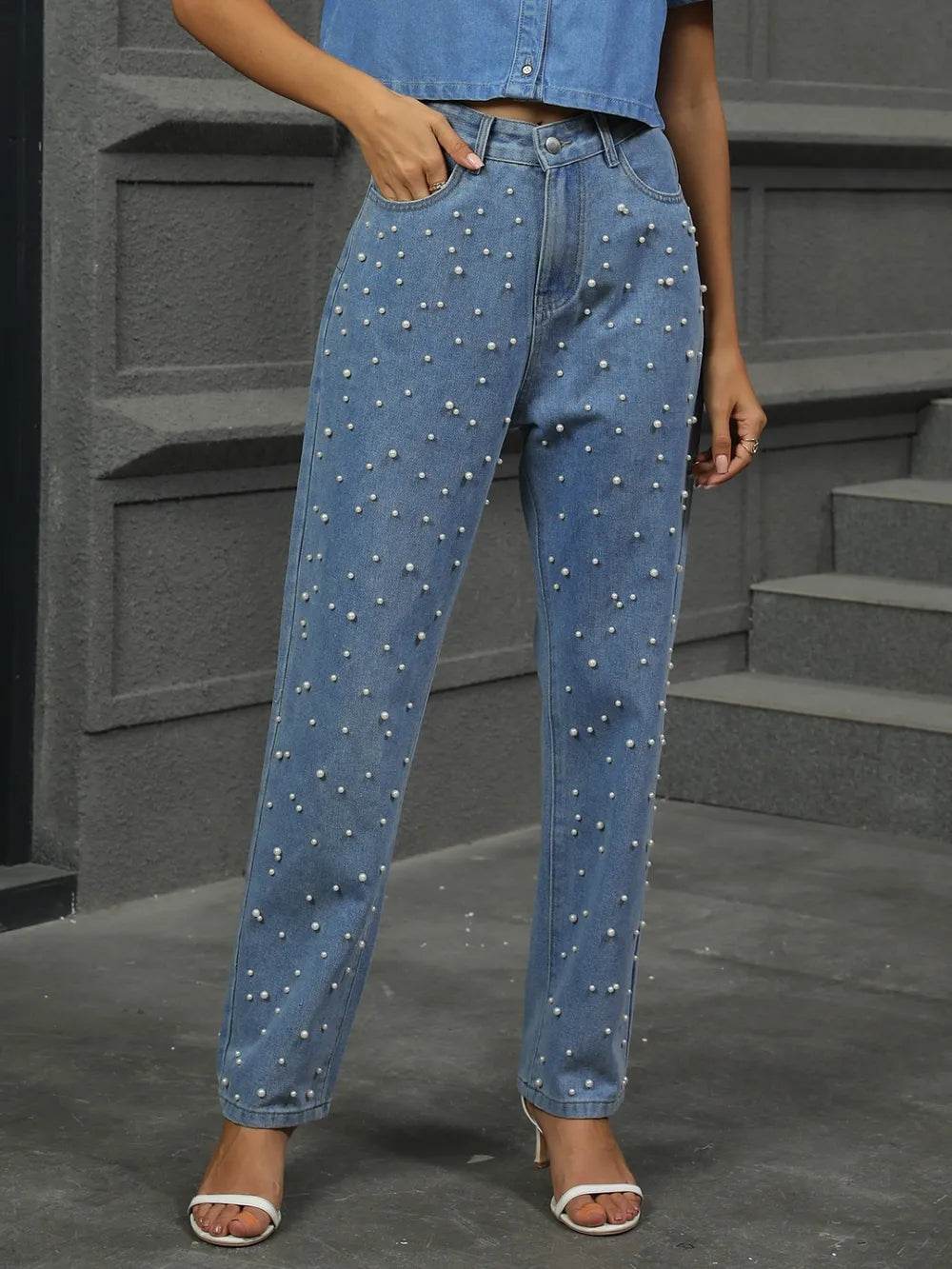 Pearl Detail Straight Jeans with Pockets Trendsi 1b0360fe-33ef-4756-b13a-ed3f91dae053-Max