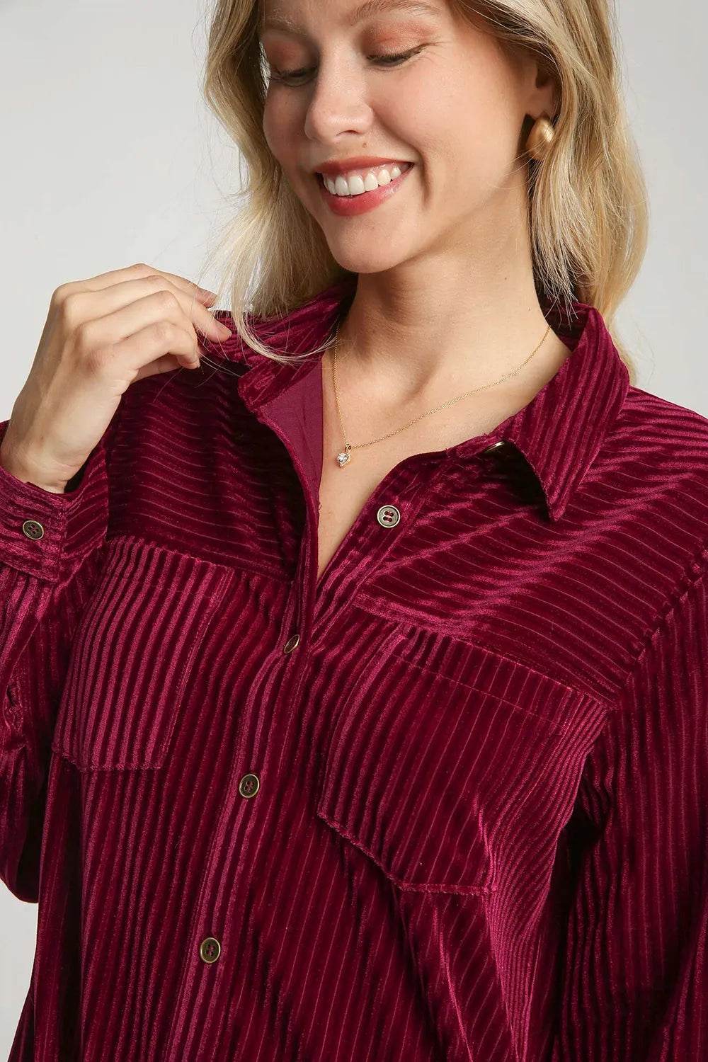 Umgee Texture Curved Hem Button Down Shirt Dress Trendsi 1cd9ceb2-b41b-4ce4-98ec-b5d0d6aefd97-Max