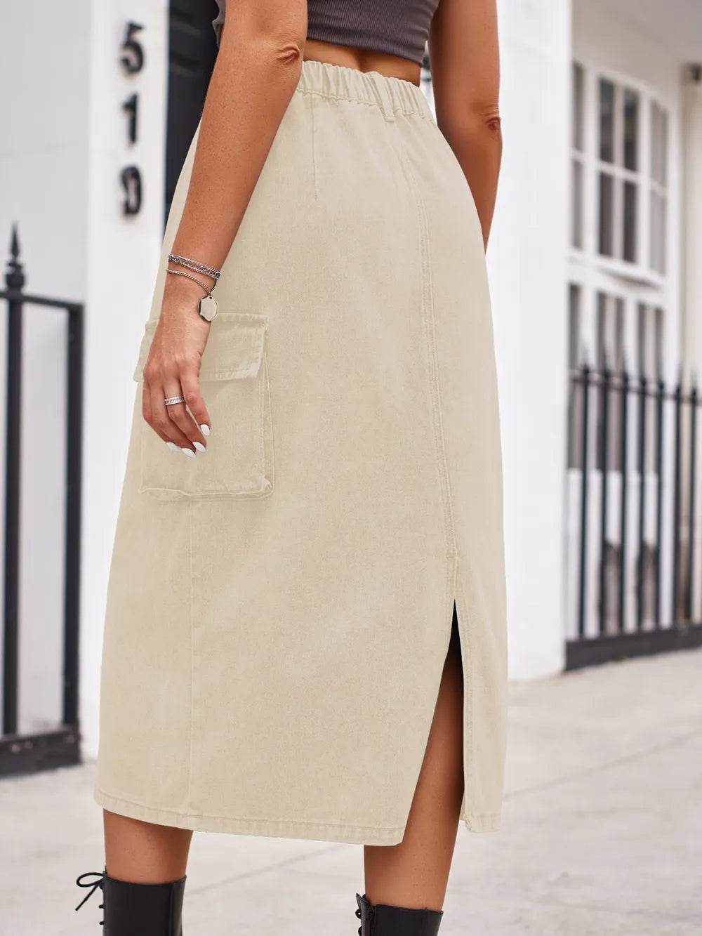 Slit Buttoned Denim Skirt with Pockets Trendsi 1d802e9d-de40-4b56-ac71-928acfa70f04-Max