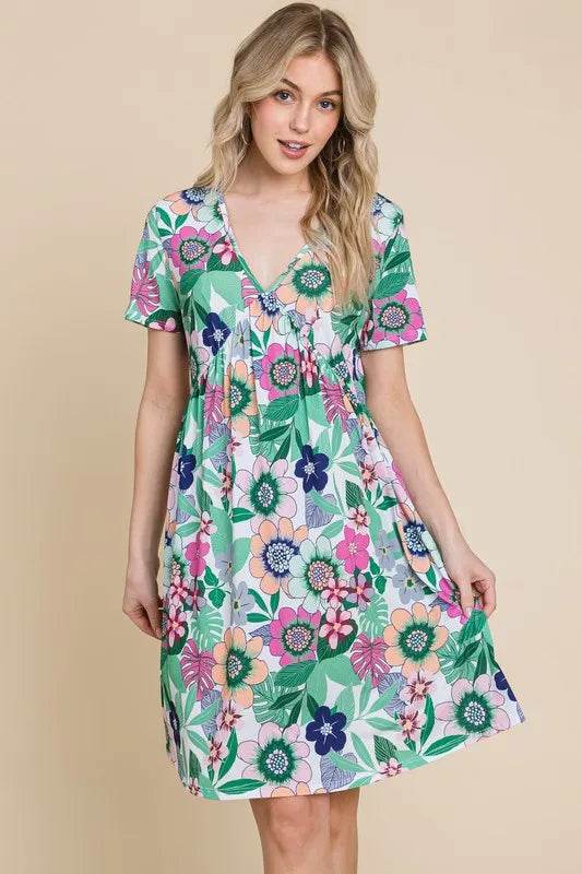 BOMBOM Ruched Floral V-Neck Short Sleeve Dress Trendsi 1e4562e9-a876-4232-87b6-3e5806318d53-Max-Origin