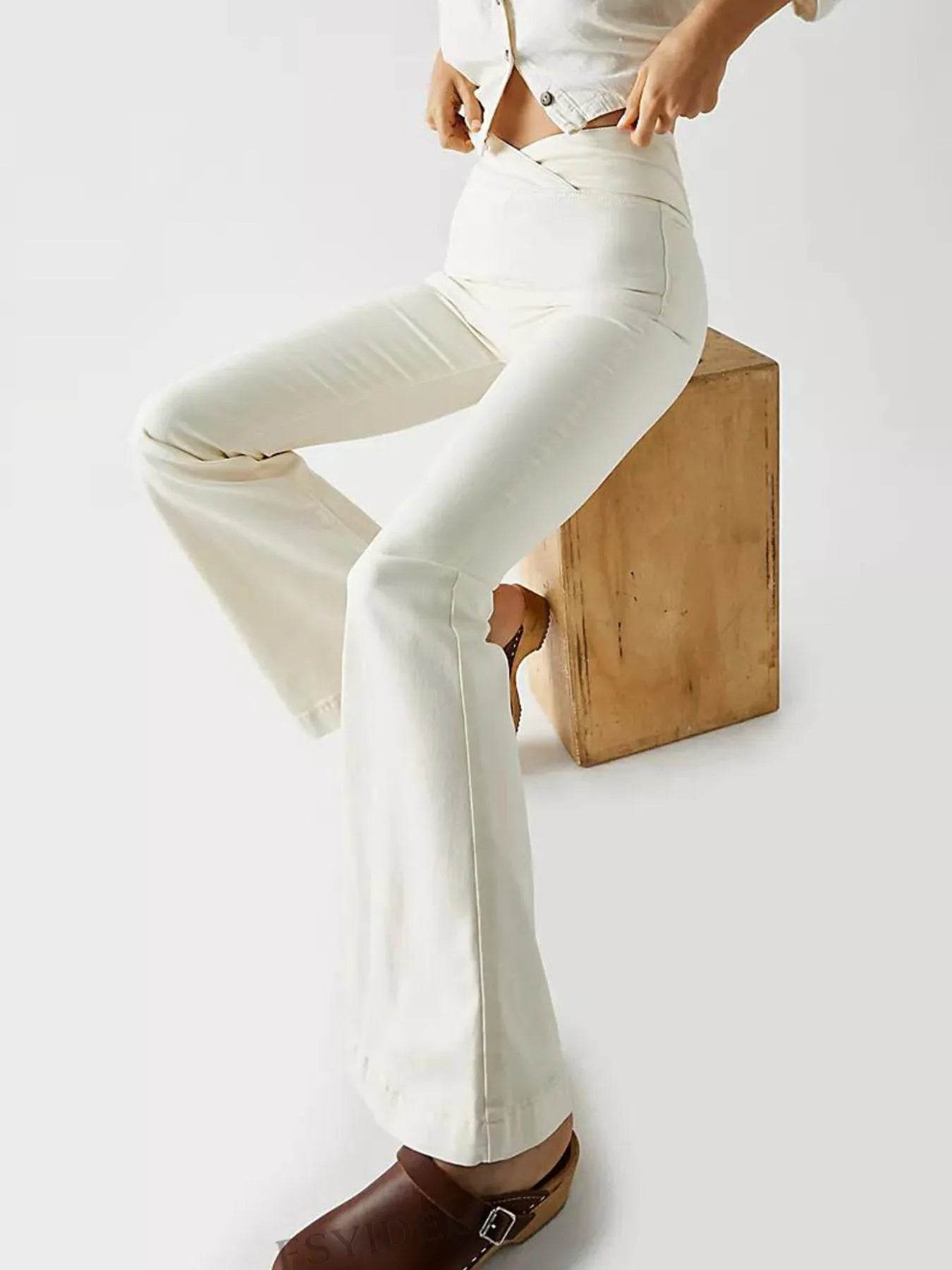 High Waist Flare Jeans Trendsi 1eb46632-6ebe-4899-90b5-0f5b98493cce-Max-Origin