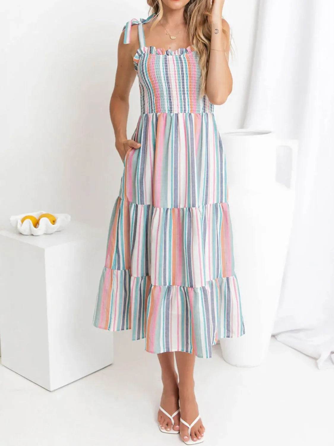 Contrast Striped Square Neck Cami Dress Trendsi 1f047367-50e1-41c0-8e2a-b2dfa983ab8c-Max-Origin