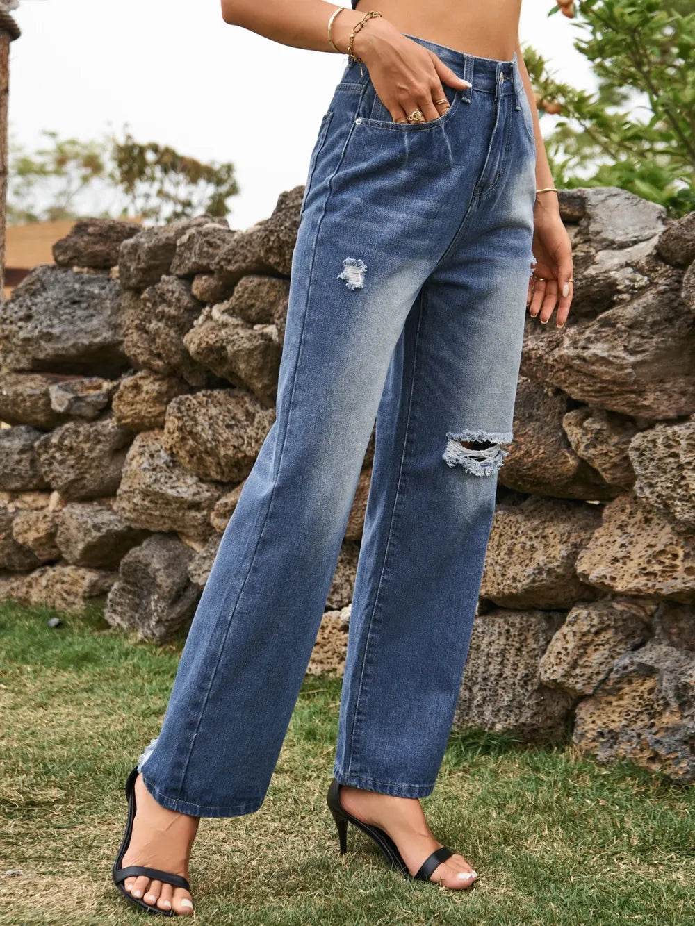 Distressed Jeans with Pockets Trendsi 1f6dbaf9-7a22-42c7-bbd6-2dc218bcc75a-Max