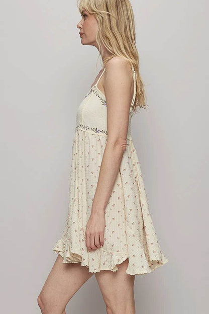 POL Ruffled Hem Floral Print Cami Mini Dress Trendsi 1fabe006-be9c-4231-a454-d73321f8691b-Max-Origin
