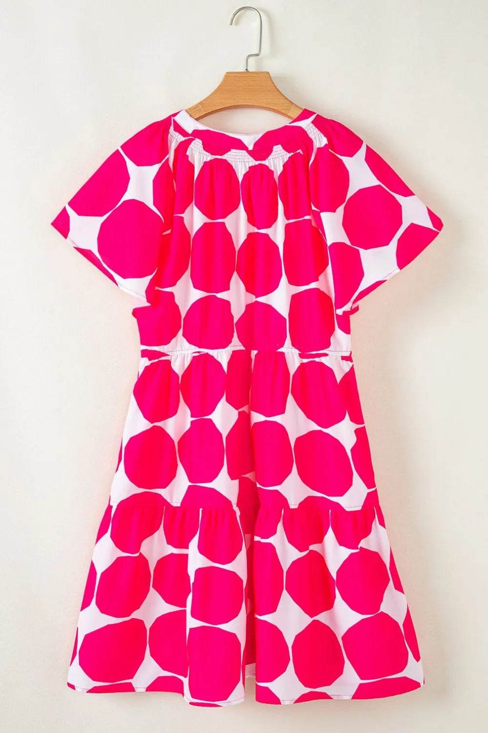 Contrast Notched Flutter Sleeve Dress Trendsi 2085e0d0-bfe6-4aae-8572-c628360bdb4f-Max-Origin