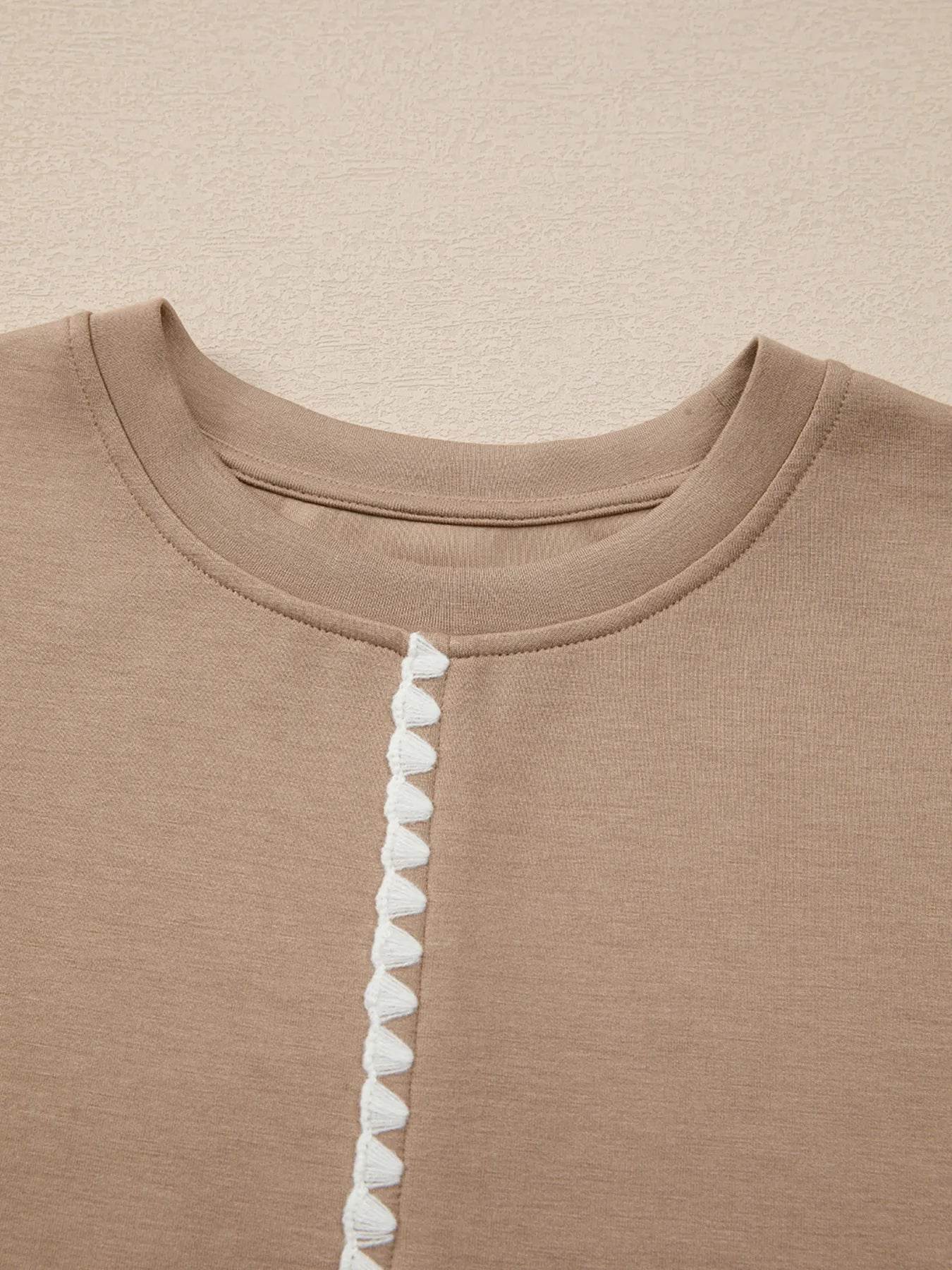 Contrast Trim Short Sleeve T-Shirt Trendsi 20e90ba9efb348d58db85a63108c7b39-Max-Origin