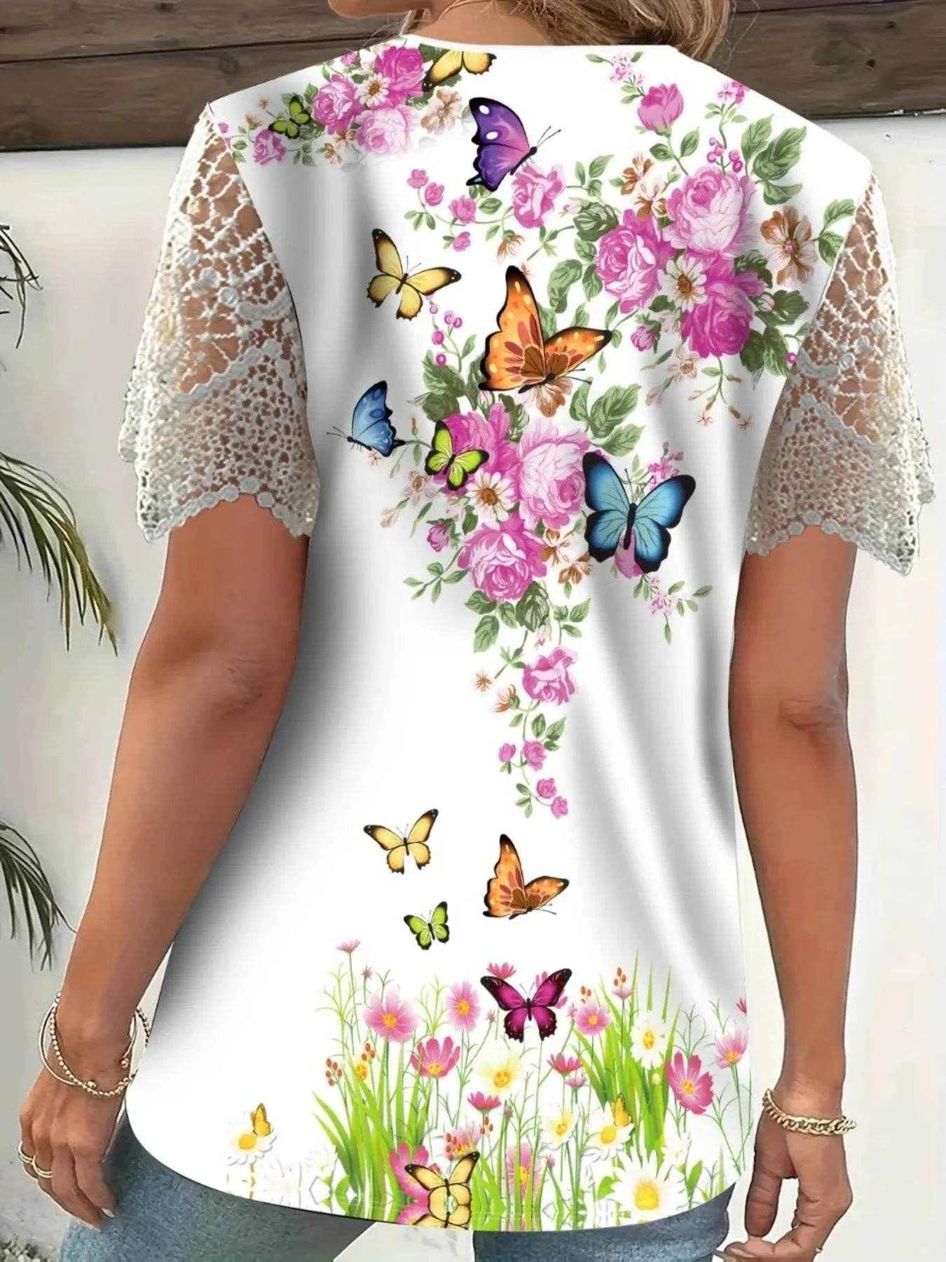 Full Size Printed Lace Sleeve V-Neck T-Shirt Plus Size Trendsi 22045e26f3a545519faecdc03a15c5cf-Max-Origin