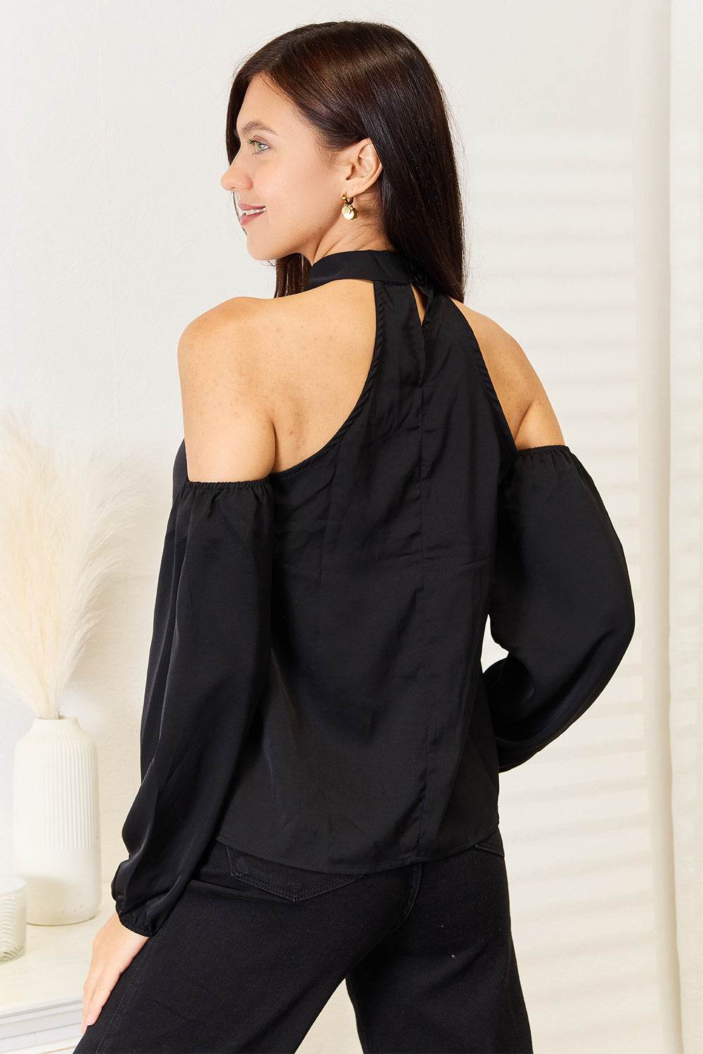 Perfee Grecian Cold Shoulder Long Sleeve Blouse Trendsi 234ceb42e4cb4690ae612e2a8e63f73f-Max