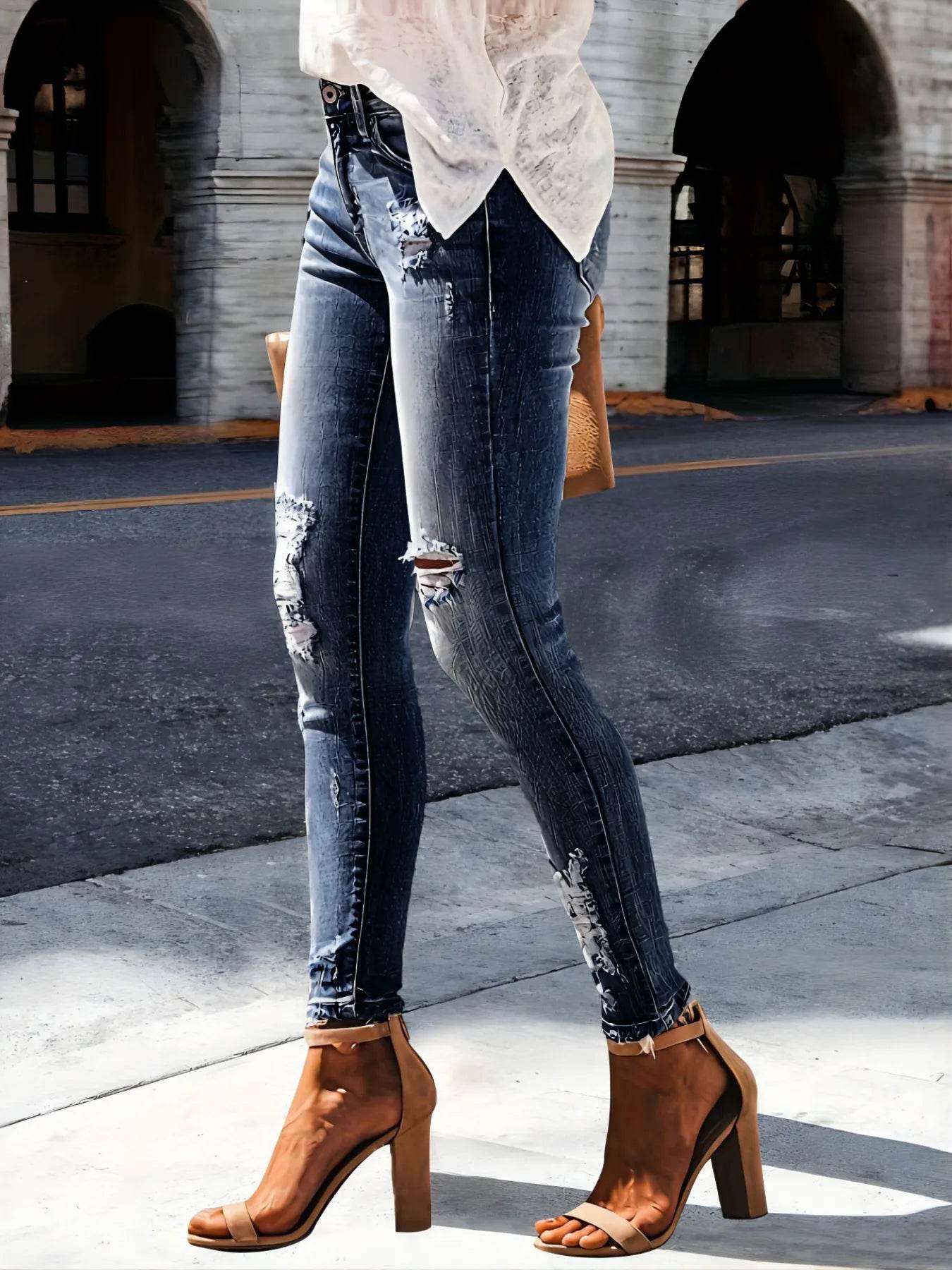Distressed Skinny Jeans Trendsi 24440192f2f045fab670e75a66ecfb93-Max-Origin