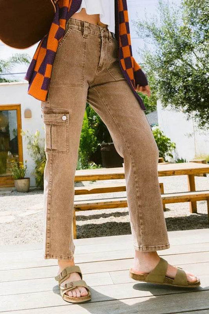 Annie Wear Straight Leg Jeans with Cargo Pockets Caramel Trendsi 26f76b6d-2ac1-43f7-a192-10ac316fa86f-Max