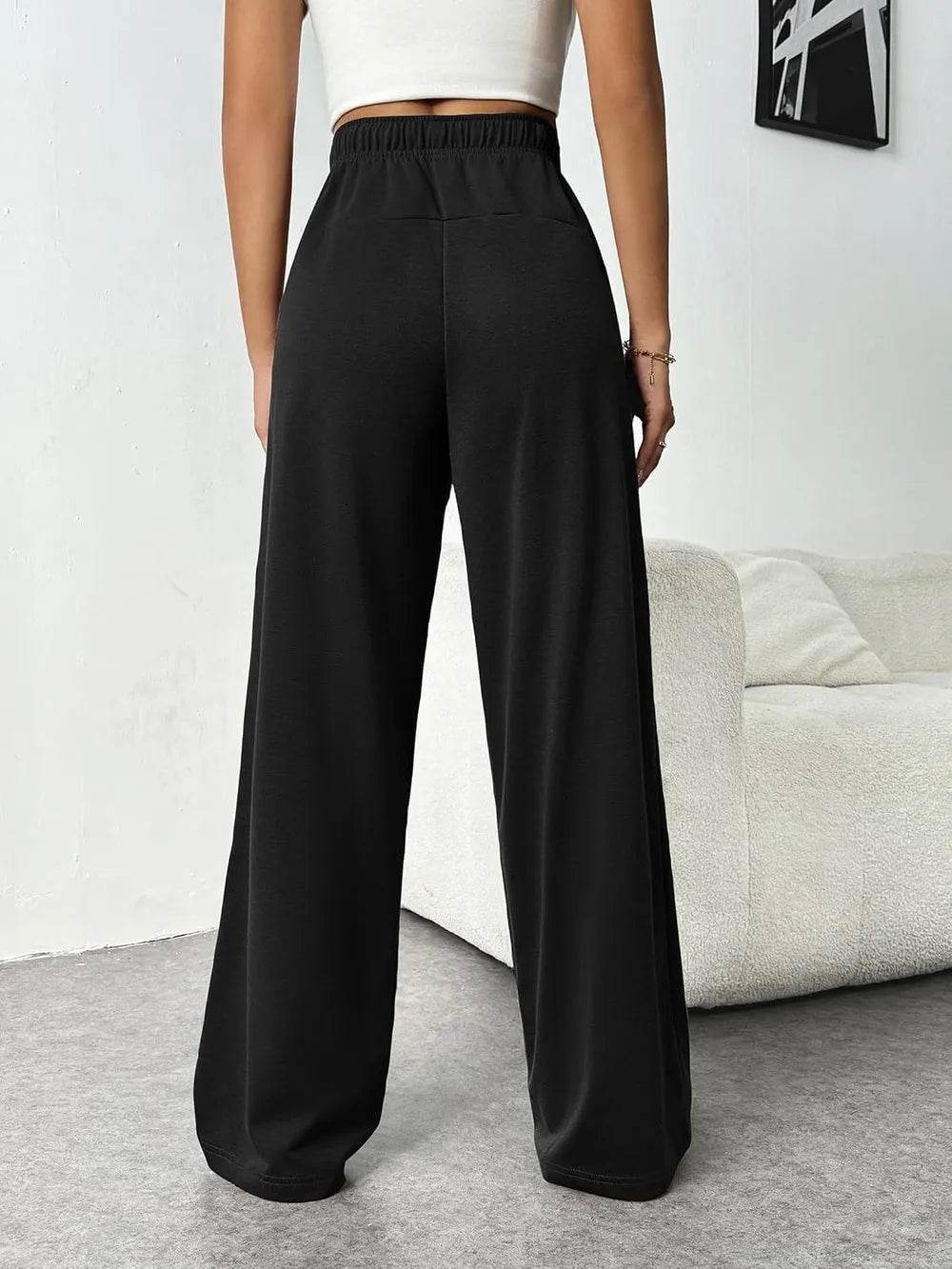 Drawstring Wide Leg Pants with Pockets Trendsi 2734254a-4b3e-41e2-b730-a4faa4282697-Max