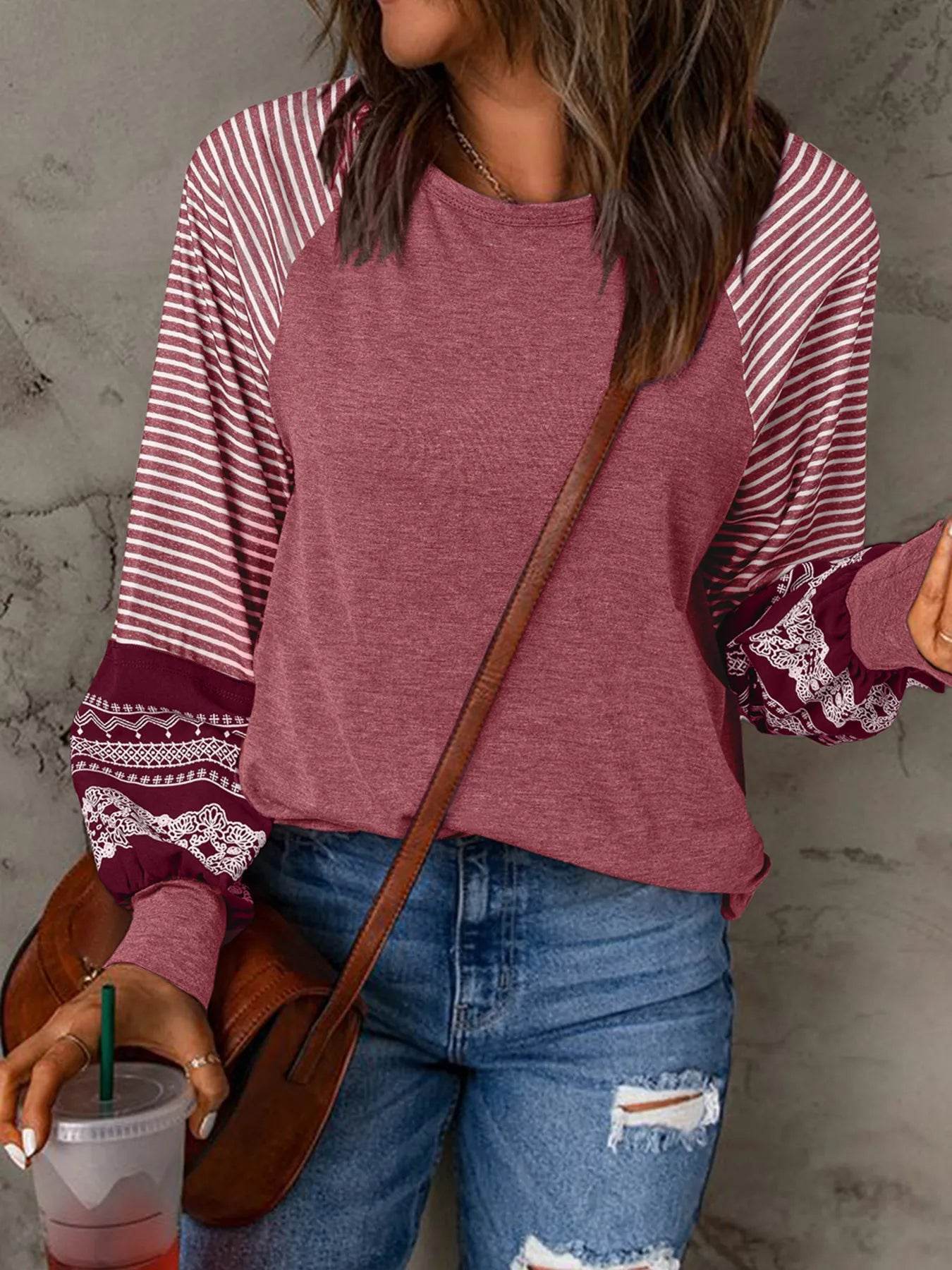 Contrast Print Striped Raglan Long Sleeve Loose Top Dusty Pink Trendsi 27a8fc89345646c49dbc073d234fa8b4-Max-Origin