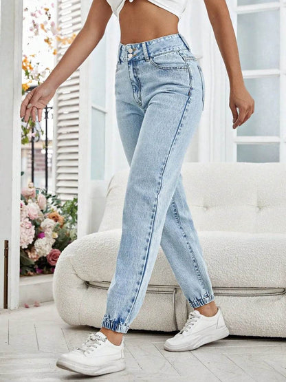 High Waist Jeans with Pockets Trendsi 2a575f28-cee3-4582-a8c1-1683ee3e4e0e-Max