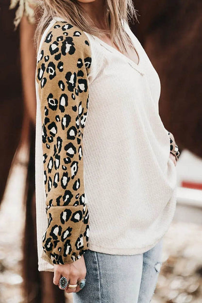 Plus Size Leopard V-Neck Raglan Sleeve Blouse Trendsi 2a6e206d417a4515a9e474599a55b54c-Max
