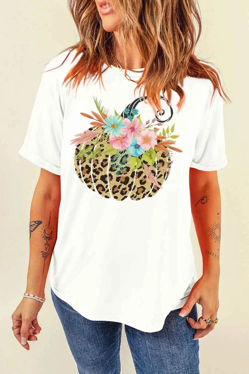 Pumpkin Graphic Round Neck Short Sleeve T-Shirt White Trendsi 2aa6ace8-ce88-4521-b032-85caebeb85cd-Max