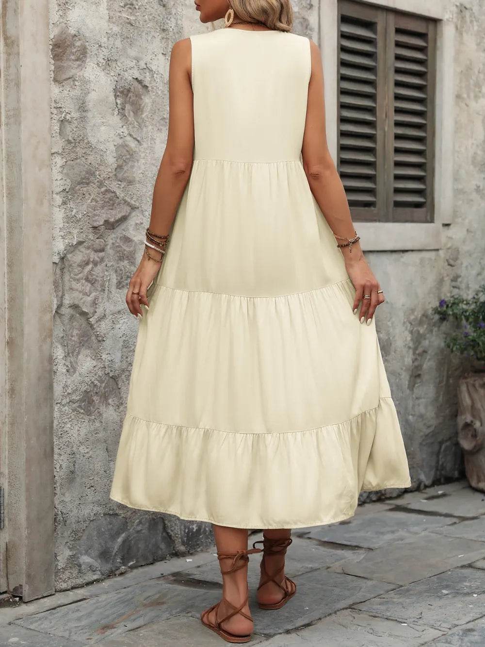 Ivy Lane Decorative Button Notched Sleeveless Dress Trendsi 2aae2d39-ac70-4d41-8307-eb81989c2940-Max
