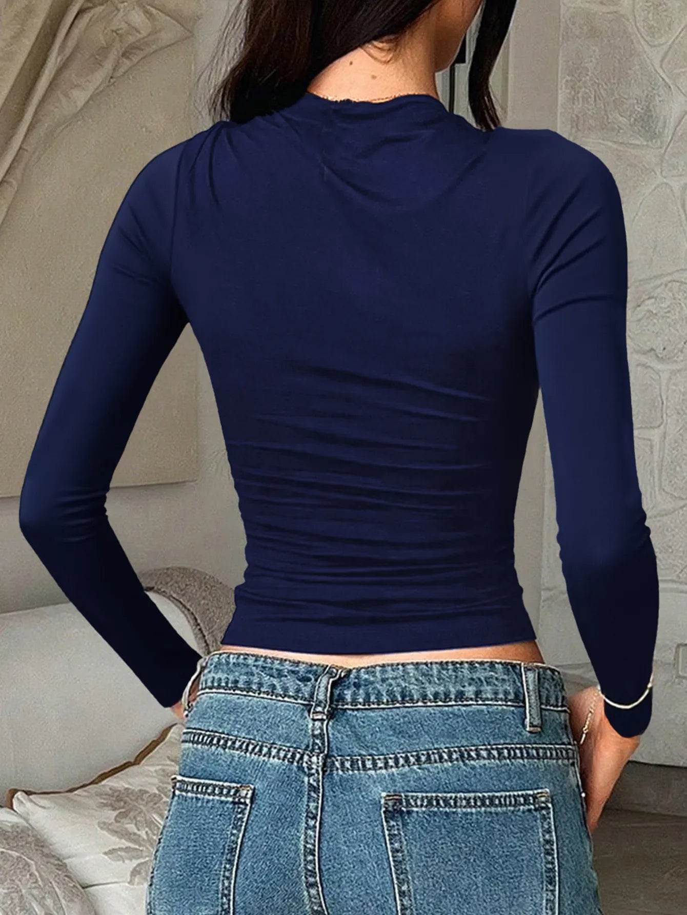 Round Neck Long Sleeve Fitted T-Shirt Trendsi 2affff962ca14508905a97249dffa692-Max-Origin