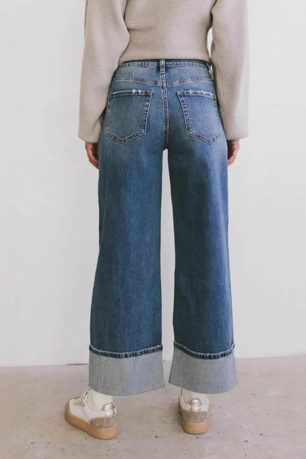 Straight Leg Jeans with Pockets Trendsi 2c335781-2a07-486c-8fce-bd87d1bcad49-Max