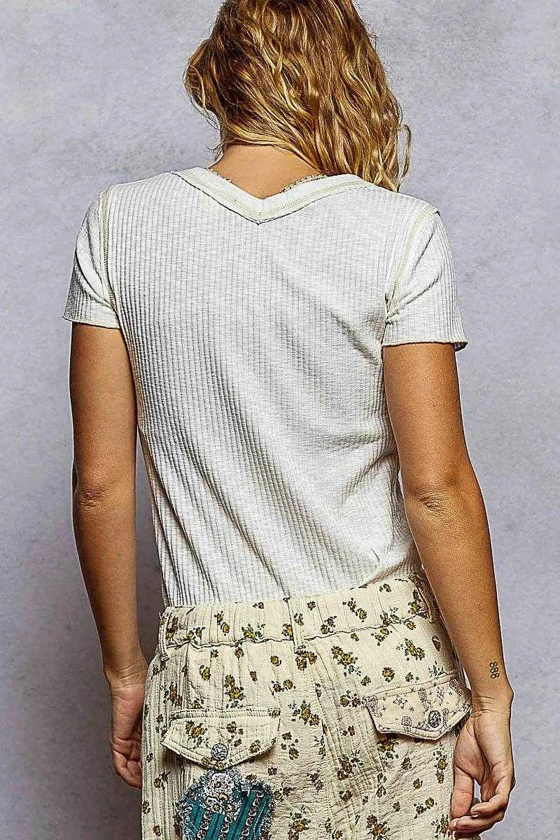 POL V-Neck Short Sleeve Ribbed T-Shirt with Contrast Overlock Stitching Trendsi 2c5b50aa-d83e-4457-9cf7-64e1693346b1-Max-Origin